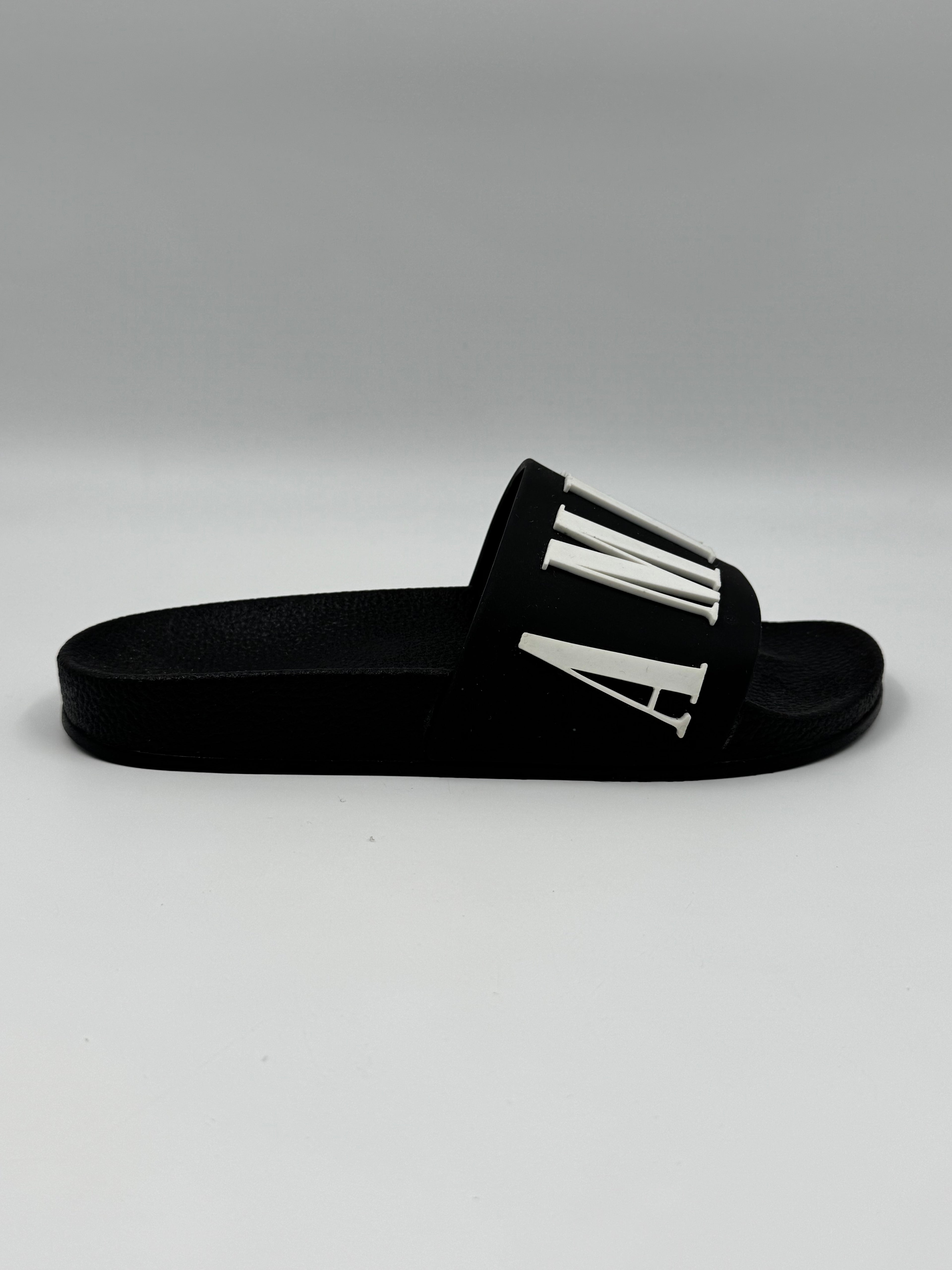 Claquette Amiri