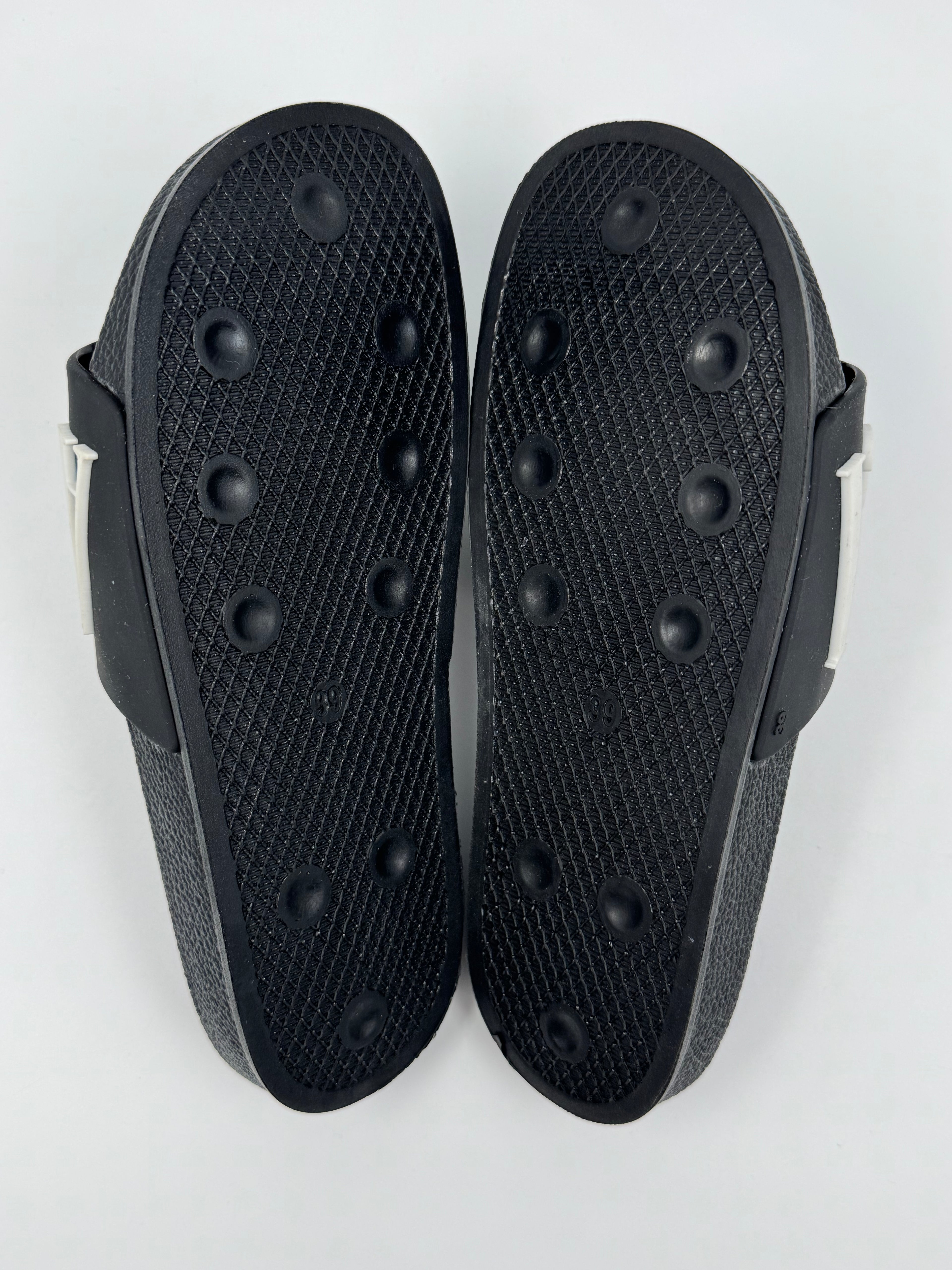Claquette Amiri