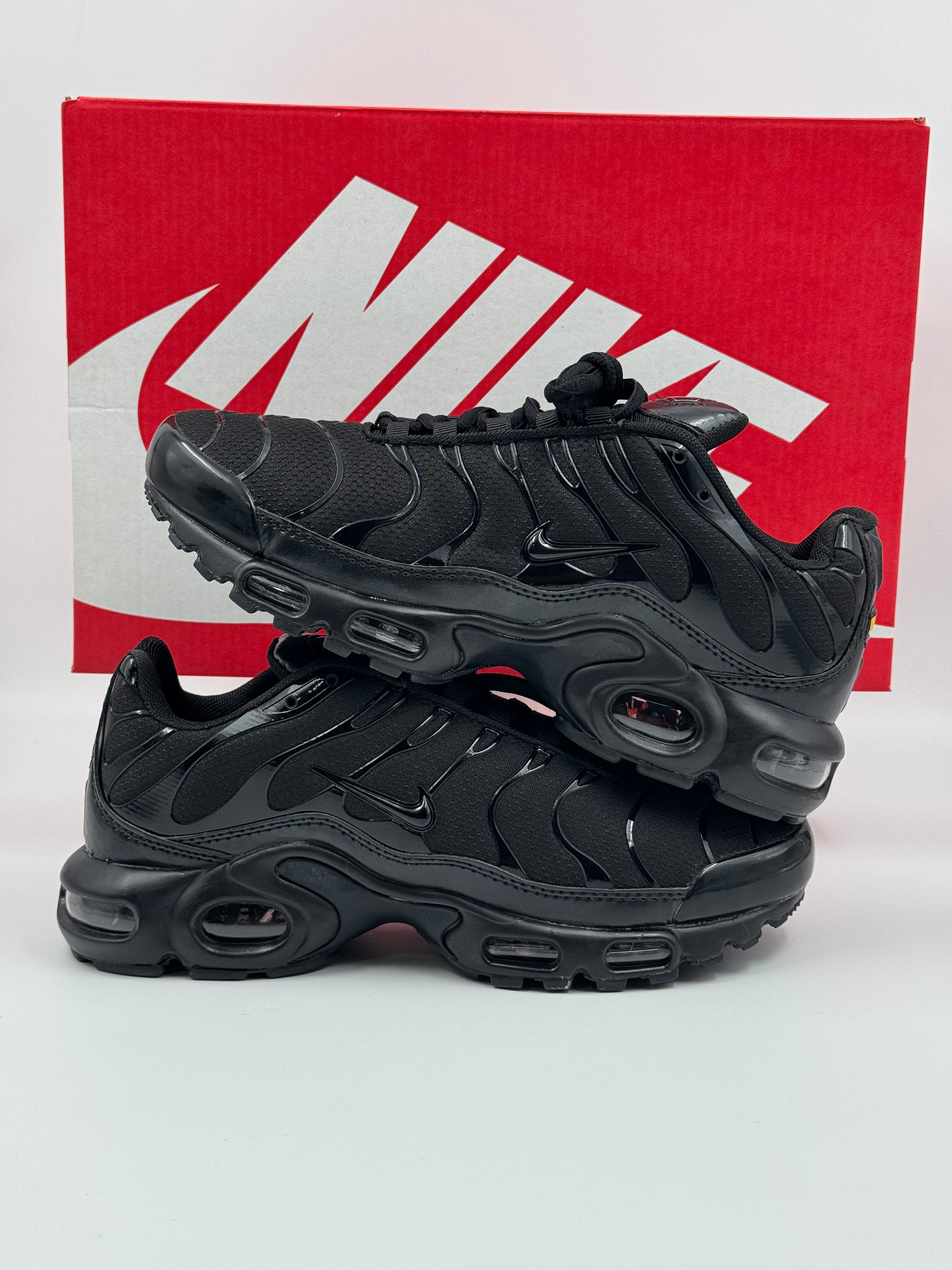 Nike Air Max Plus (TN) Triple Black