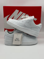 Nike Air Force 1 Triple White