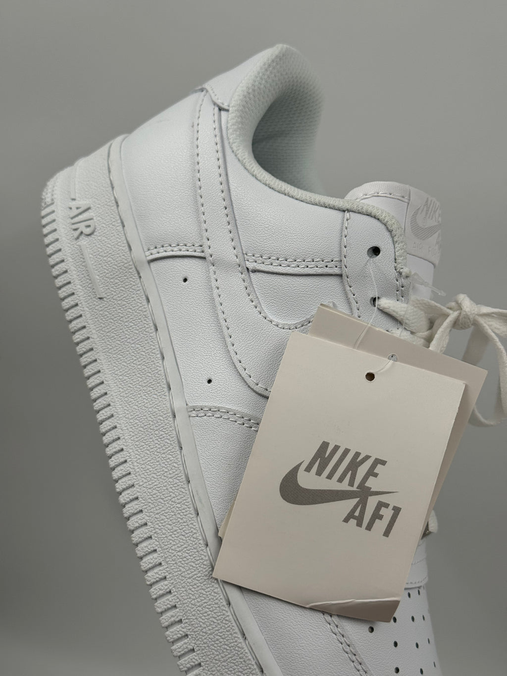 Nike Air Force 1 Triple White