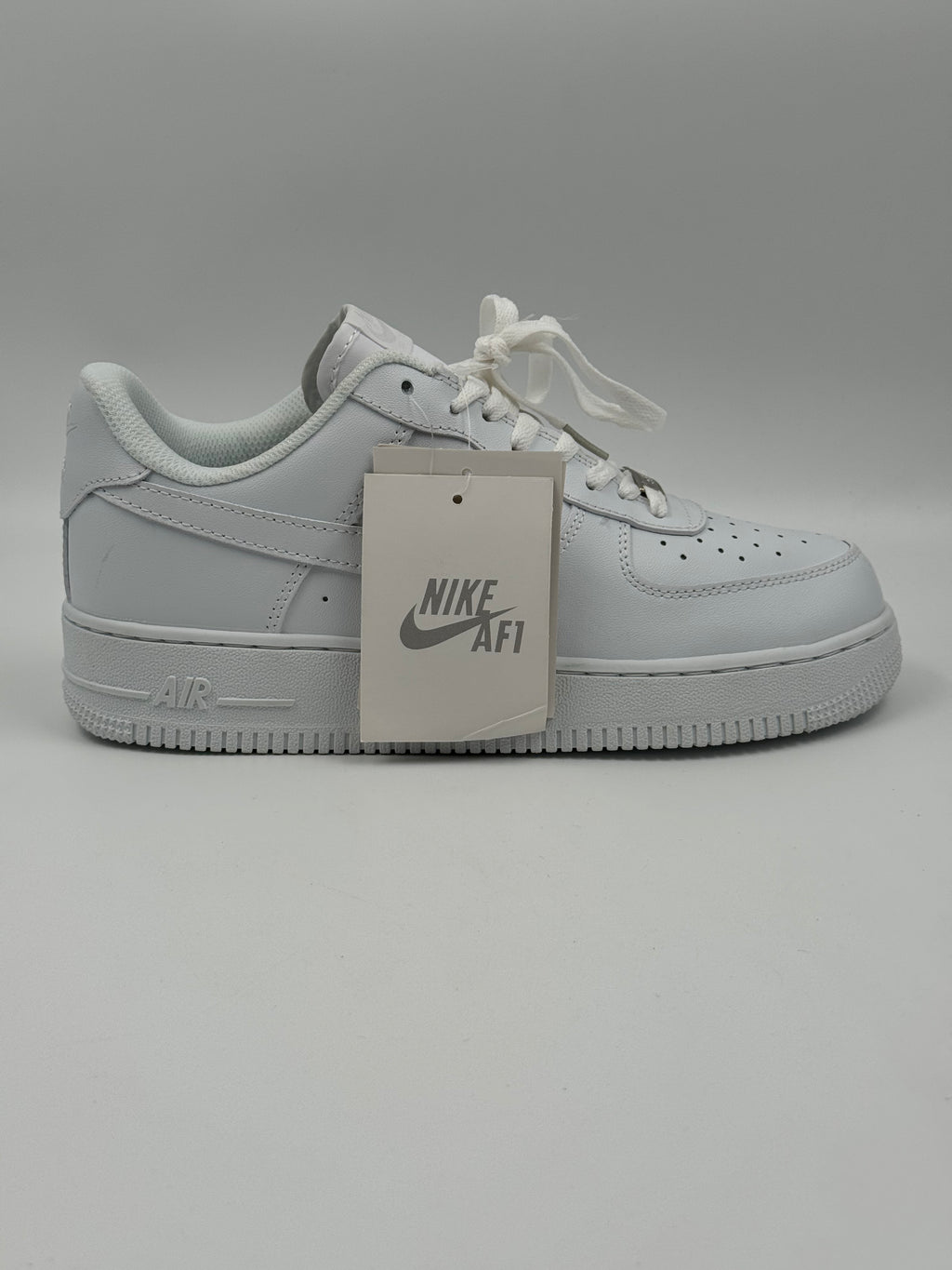 Nike Air Force 1 Triple White