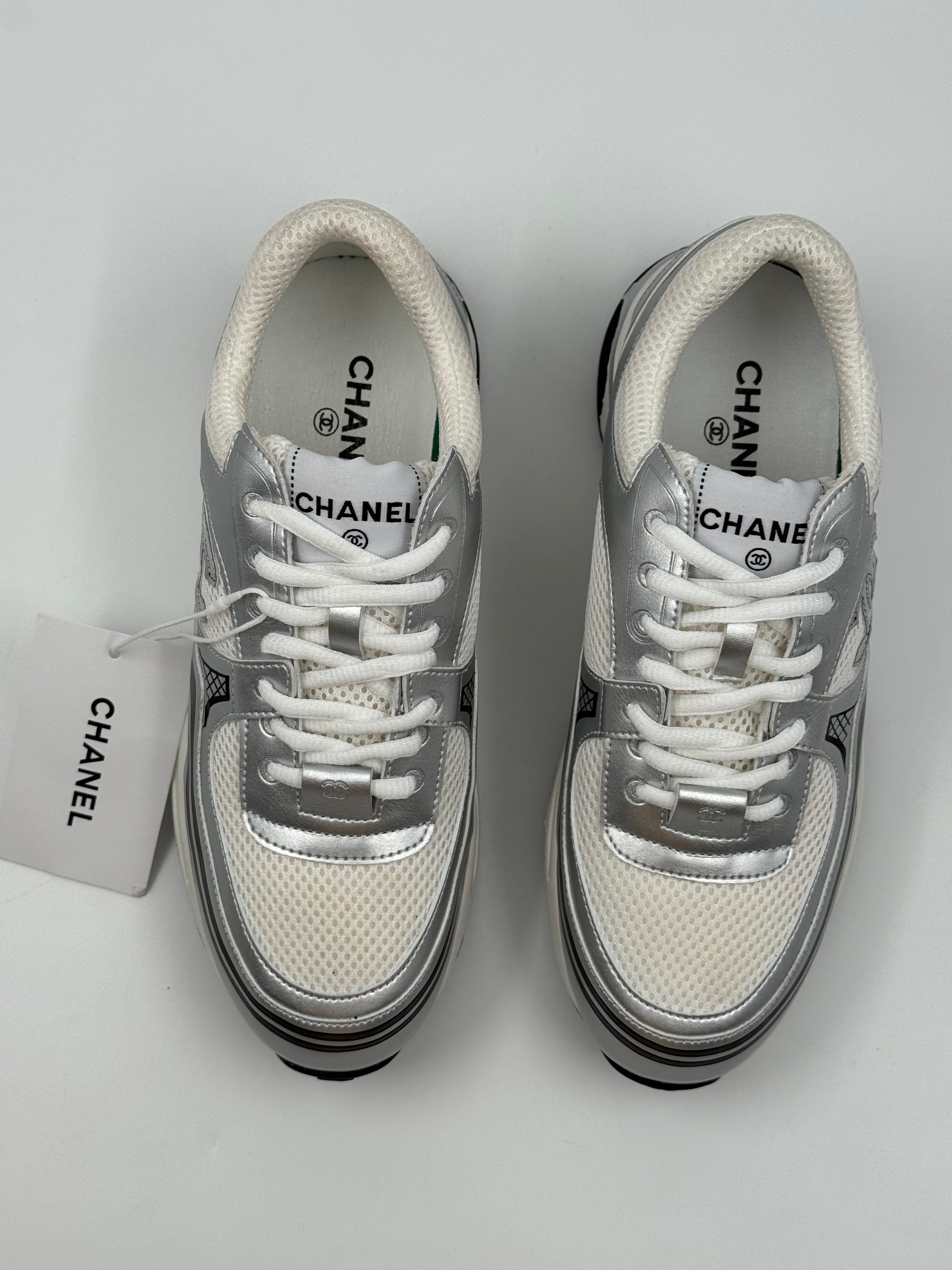 Chanel Runner