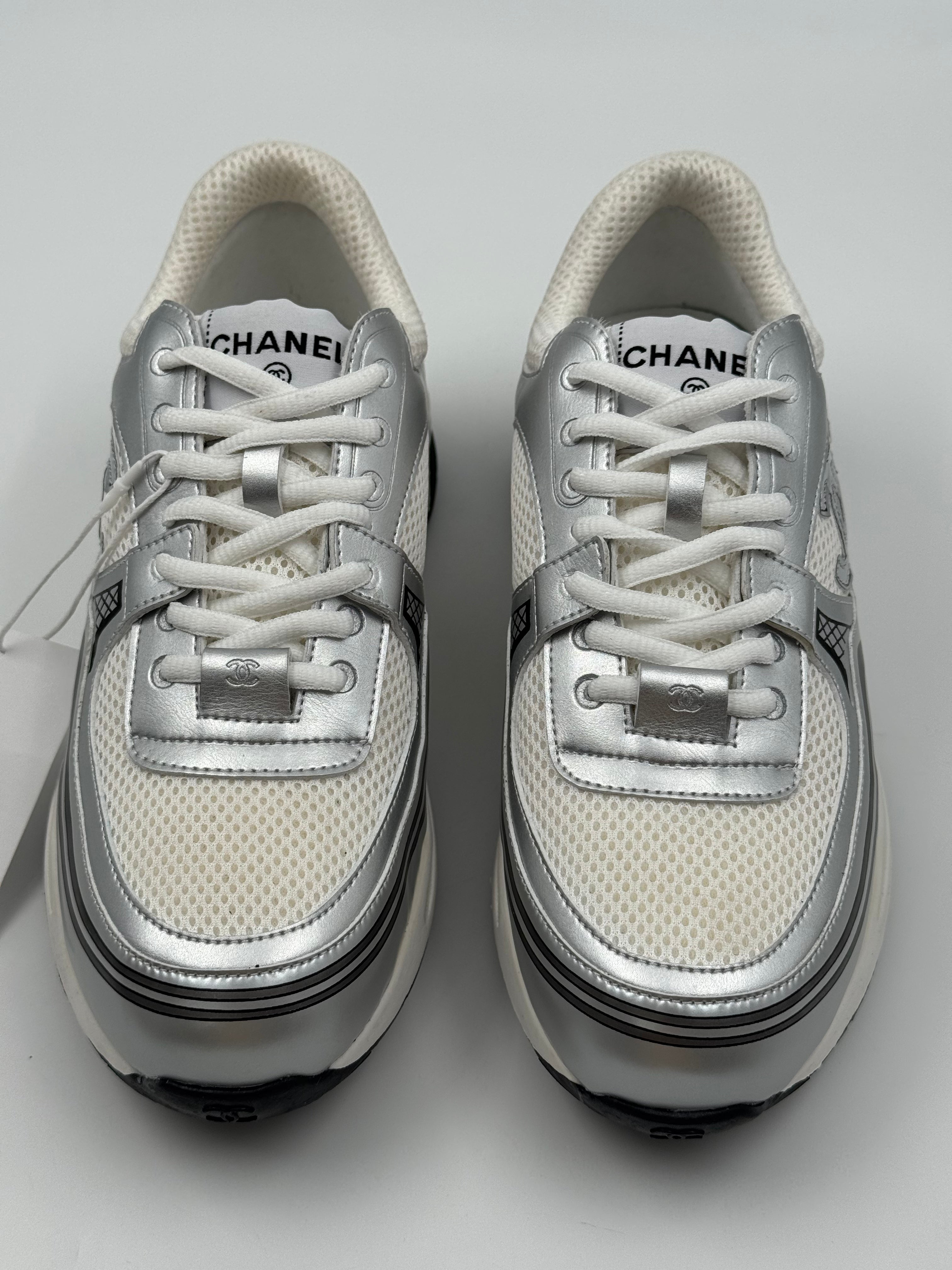 Chanel Runner