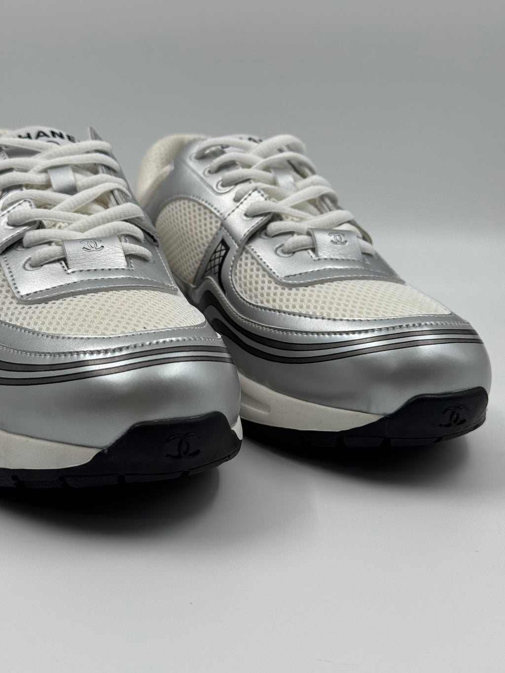 Chanel Runner