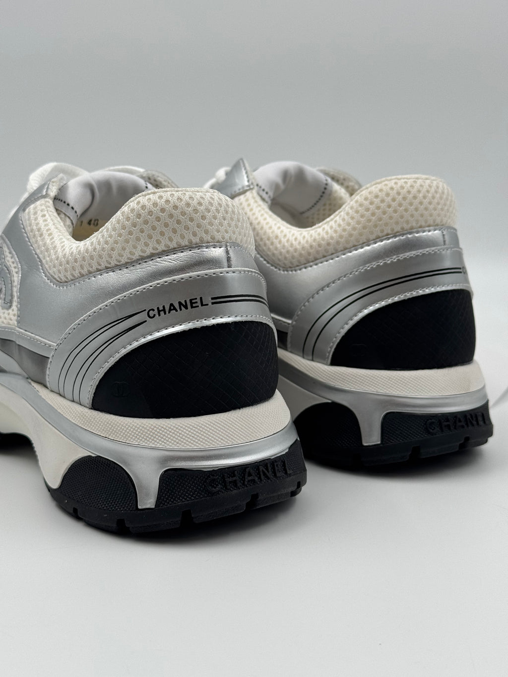 Chanel Runner